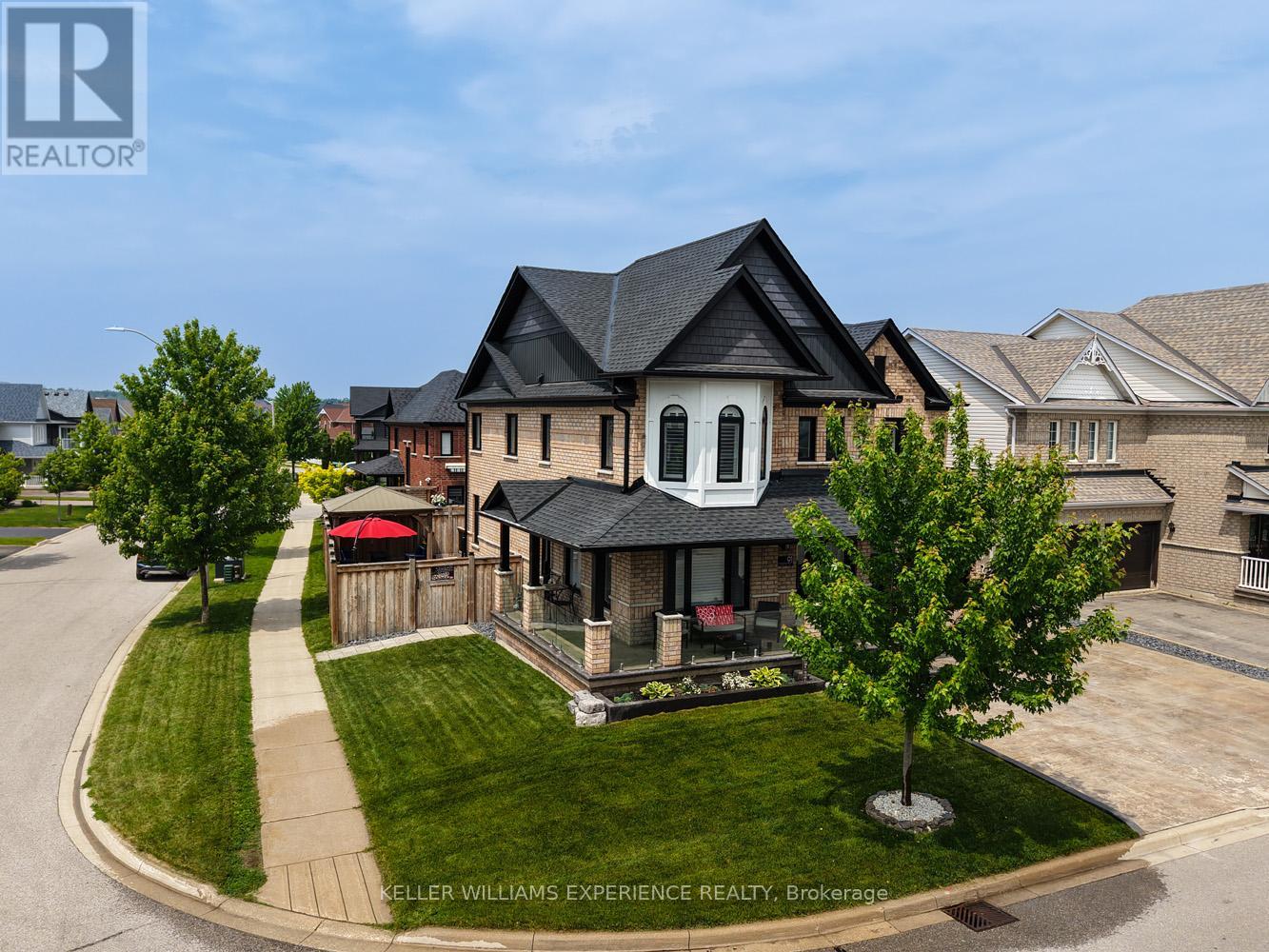 91 Succession Crescent, Barrie (Innis-Shore), Ontario  L4M 7G6 - Photo 2 - S12215431