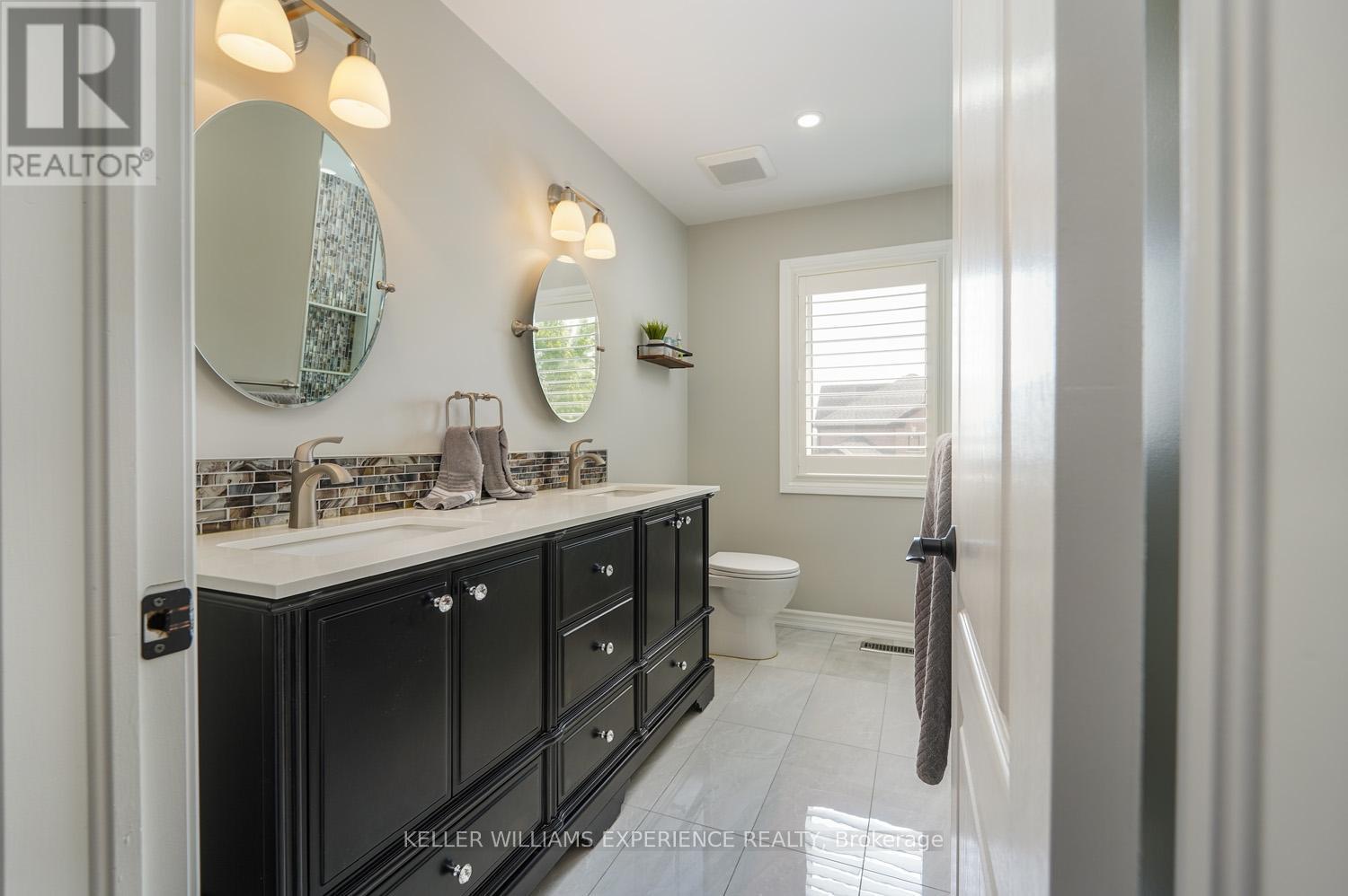91 Succession Crescent, Barrie (Innis-Shore), Ontario  L4M 7G6 - Photo 27 - S12215431