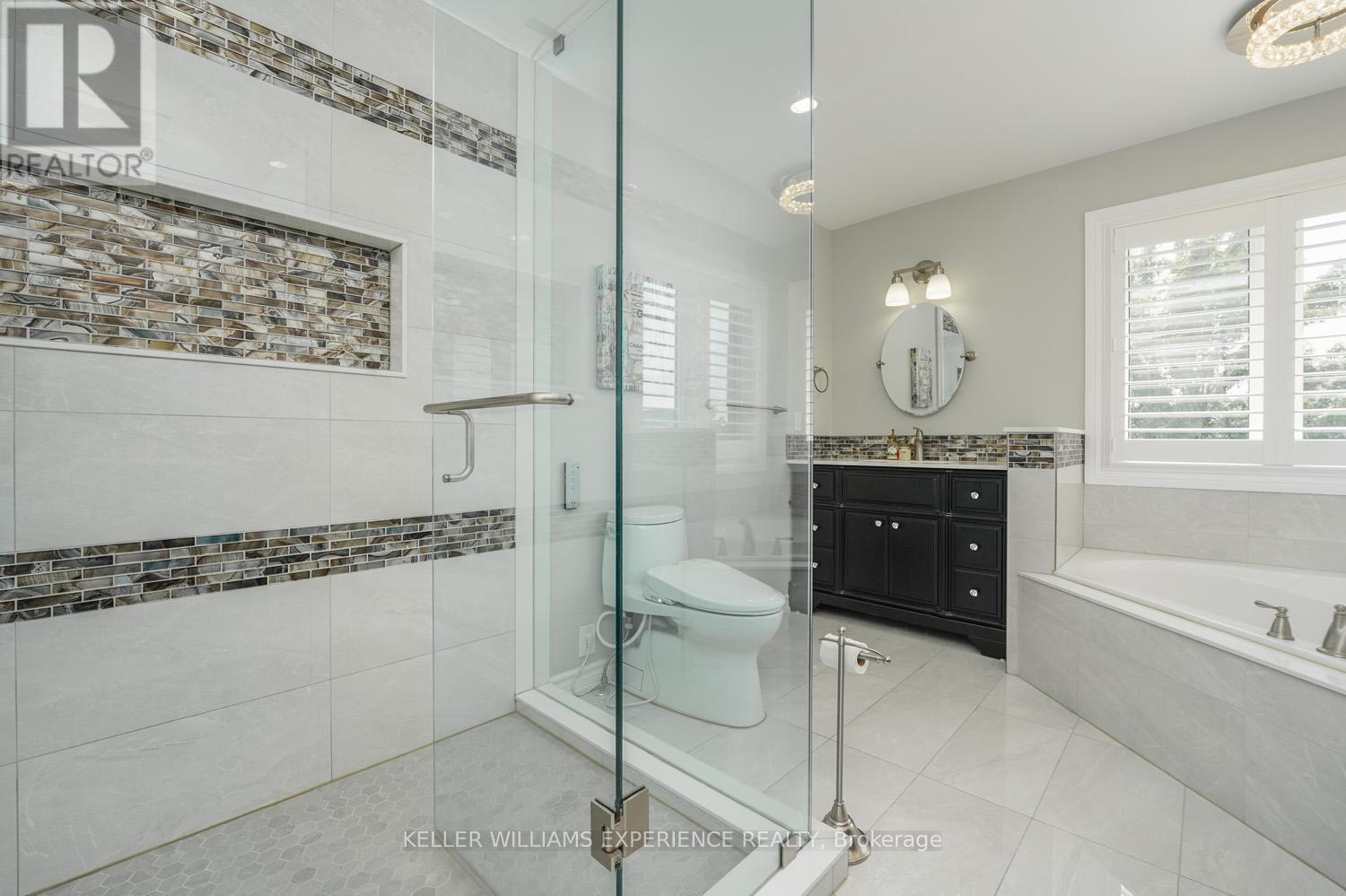 91 Succession Crescent, Barrie (Innis-Shore), Ontario  L4M 7G6 - Photo 34 - S12215431