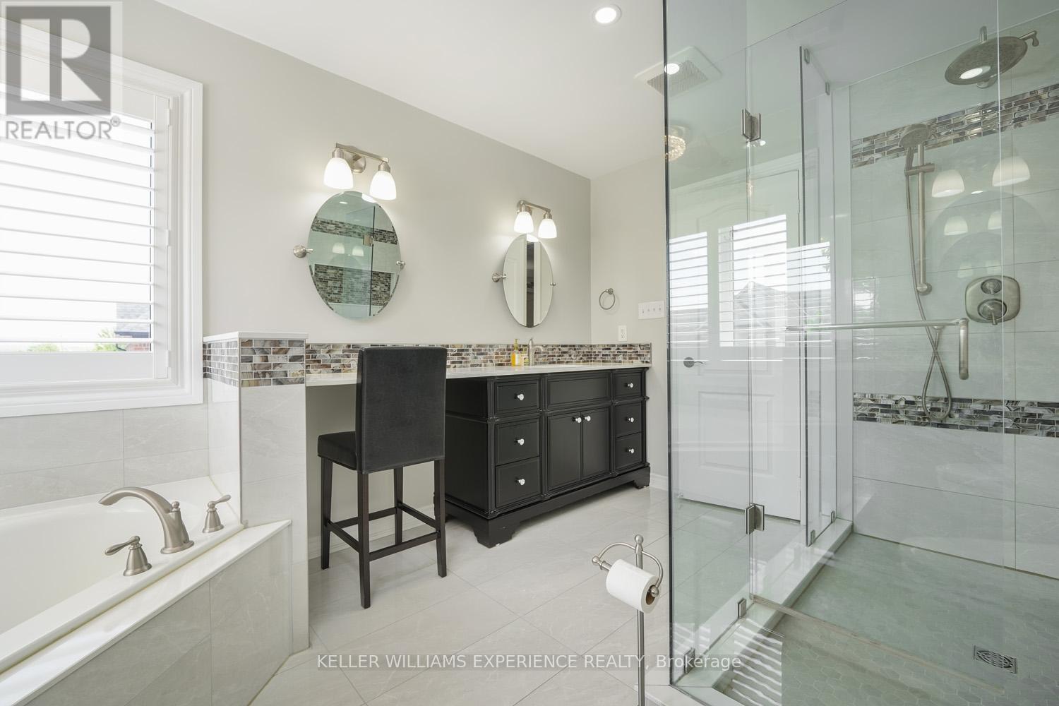 91 Succession Crescent, Barrie (Innis-Shore), Ontario  L4M 7G6 - Photo 35 - S12215431