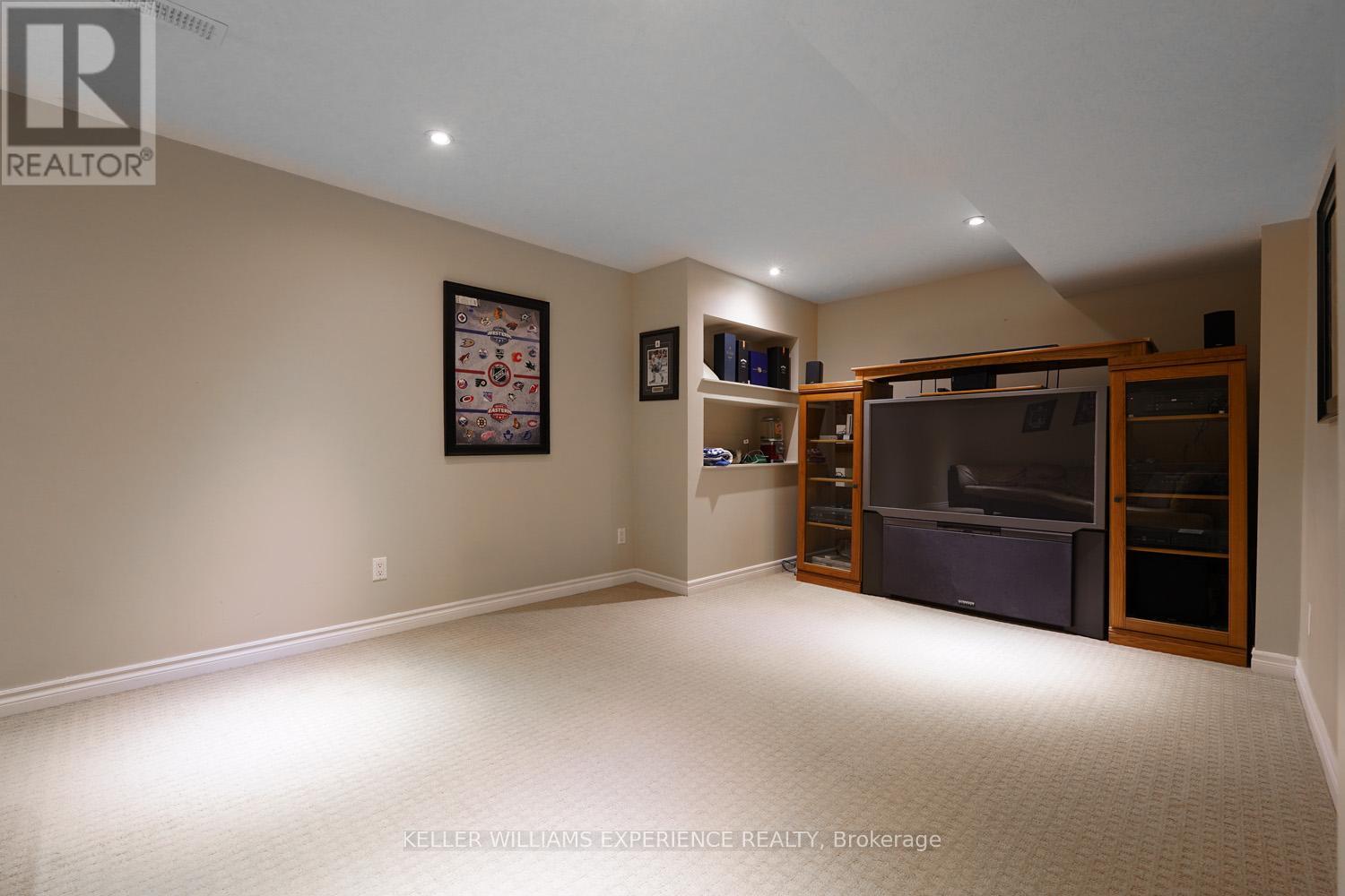 91 Succession Crescent, Barrie (Innis-Shore), Ontario  L4M 7G6 - Photo 36 - S12215431