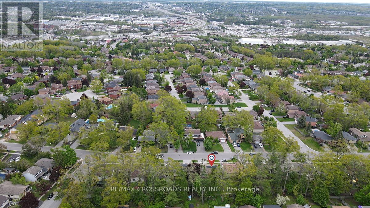 160 Letitia Street, Barrie (Letitia Heights), Ontario  L4N 1P5 - Photo 44 - S12215514