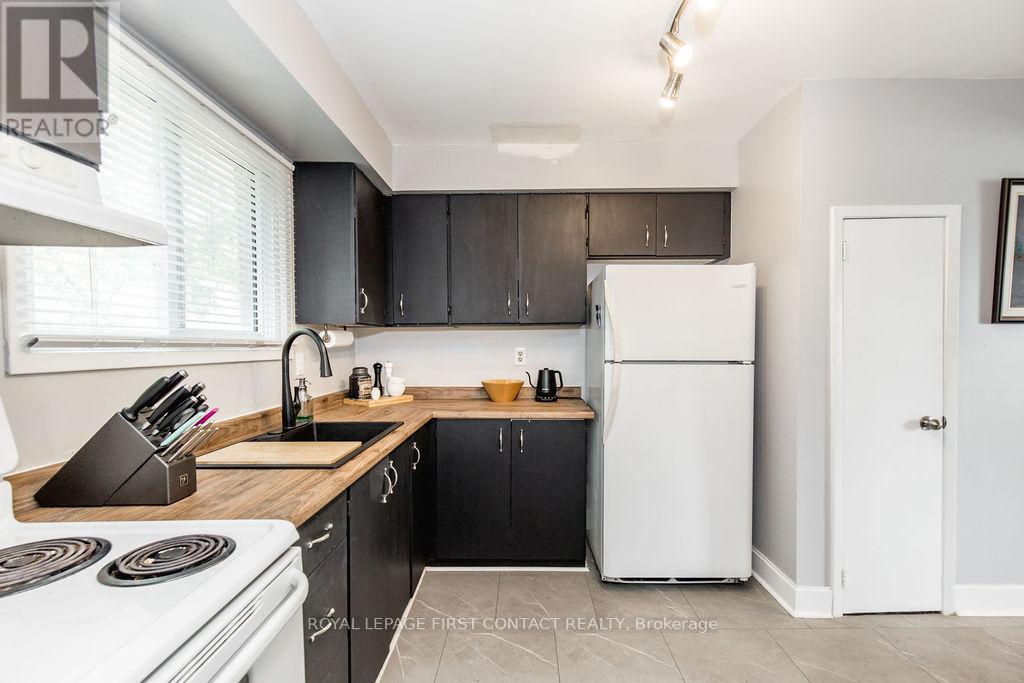 10 - 1095 Mississaga Street W, Orillia, Ontario  L3V 6W7 - Photo 5 - S12215580