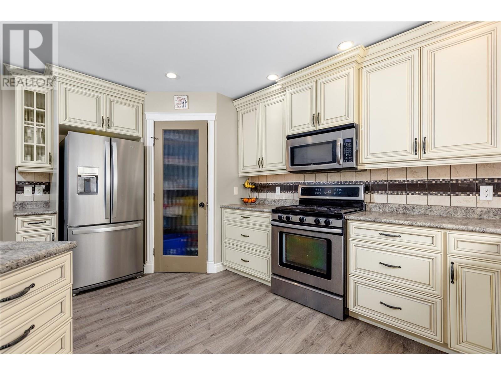 1708 2nd Avenue S, Cranbrook, British Columbia  V1C 0A1 - Photo 15 - 10350971