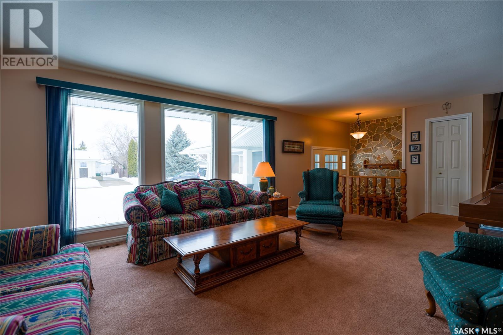 52 Buttercup Crescent, Moose Jaw, Saskatchewan  S6J 1A4 - Photo 8 - SK002650