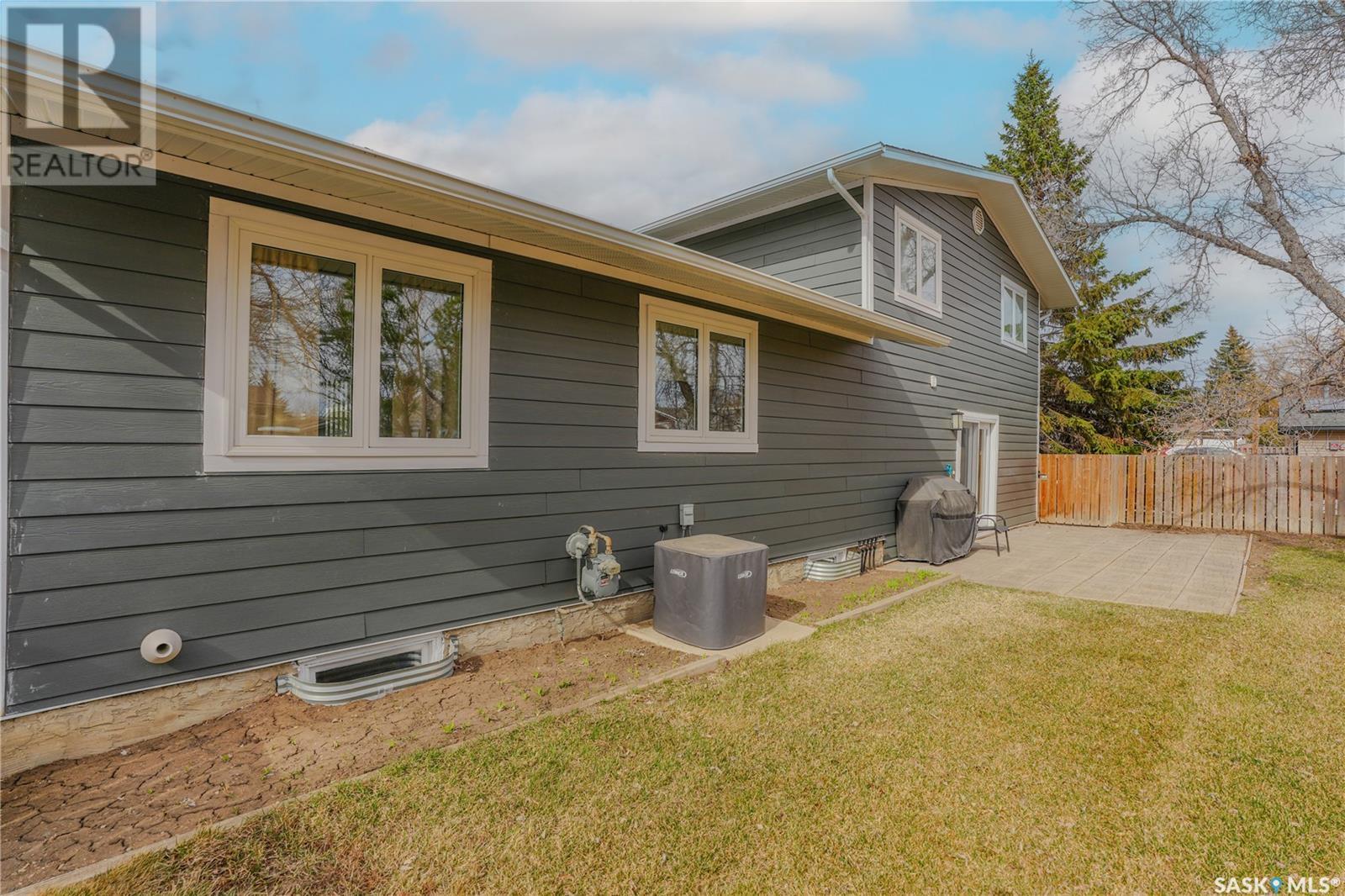 52 Buttercup Crescent, Moose Jaw, Saskatchewan  S6J 1A4 - Photo 43 - SK002650