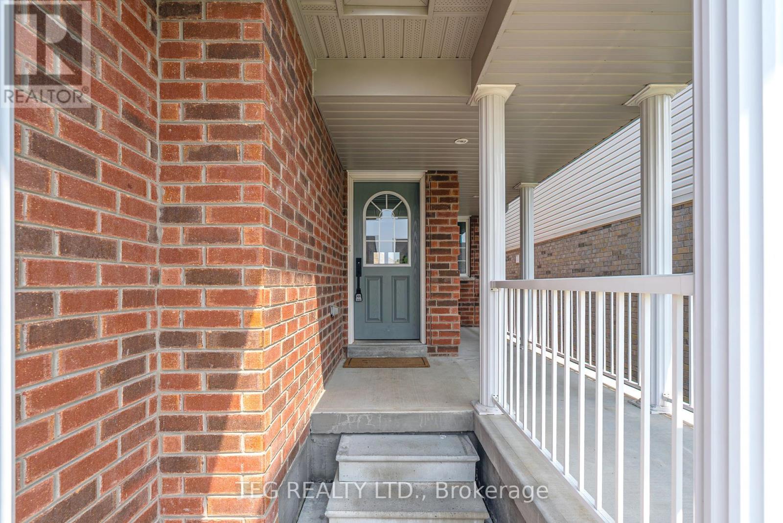 103 Mallory Street, Clarington, Ontario  L1E 3E8 - Photo 3 - E12215702