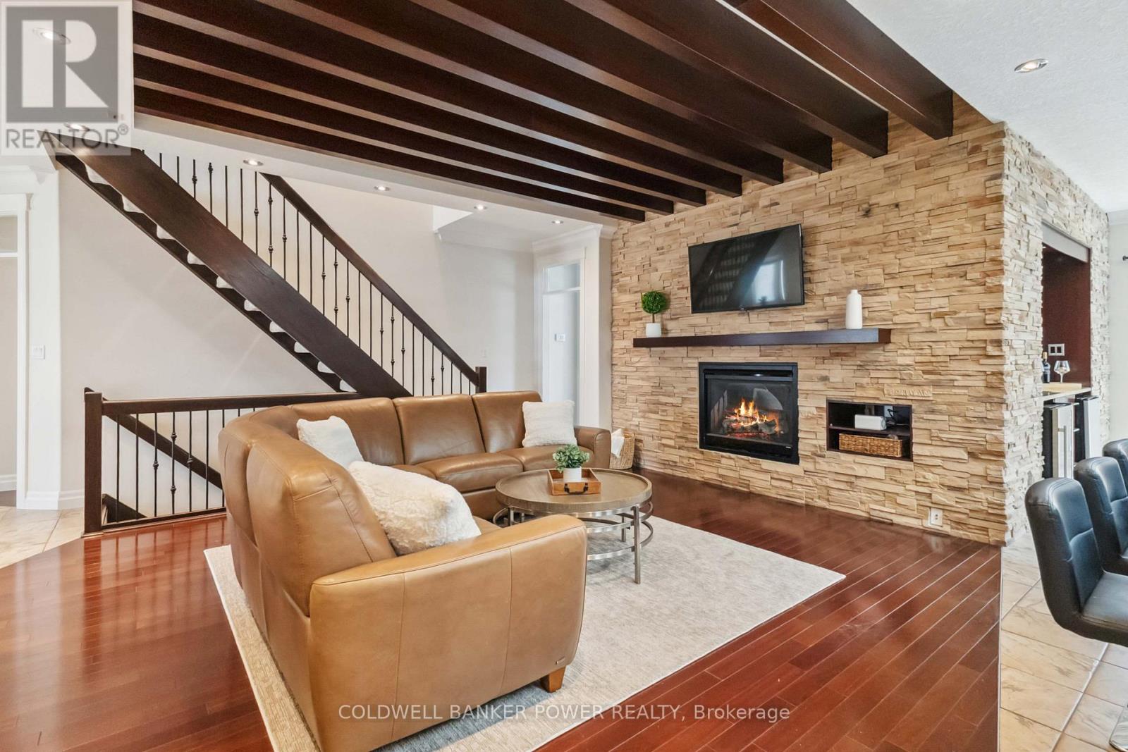 1376 Shore Road, London South (South A), Ontario  N6K 4Z8 - Photo 11 - X12215697
