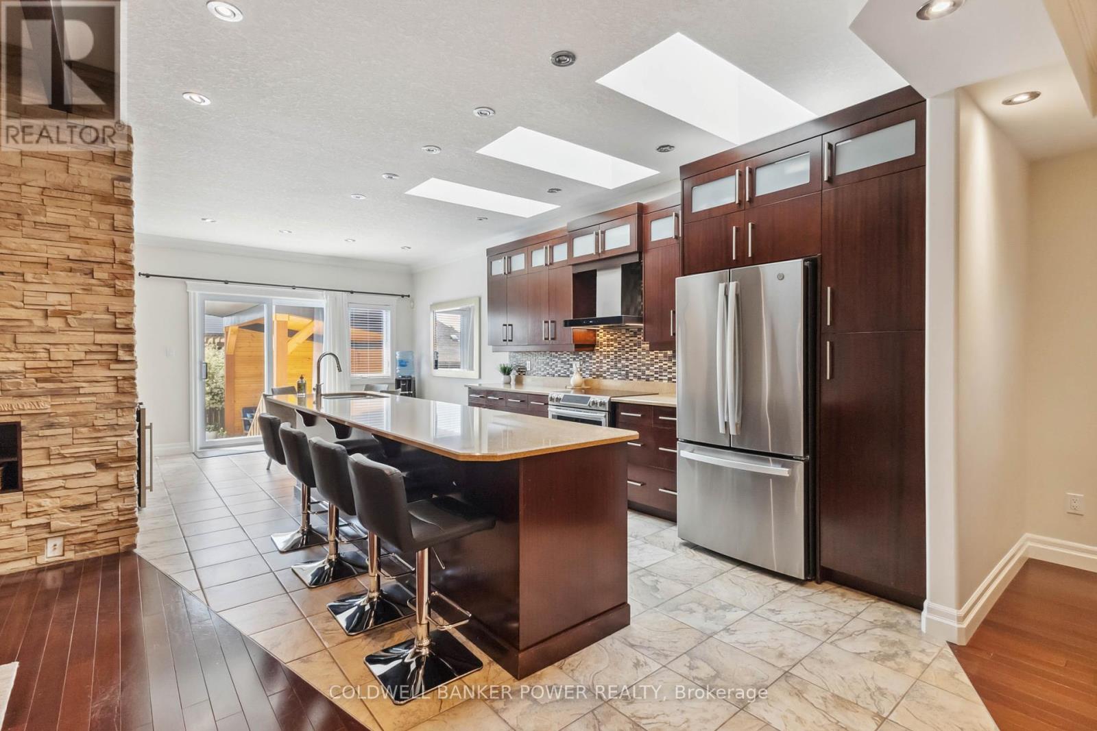 1376 Shore Road, London South (South A), Ontario  N6K 4Z8 - Photo 16 - X12215697