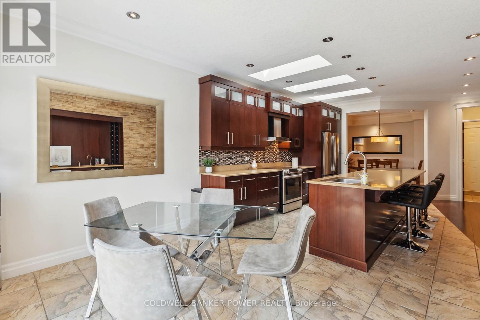 1376 Shore Road, London South (South A), Ontario  N6K 4Z8 - Photo 17 - X12215697
