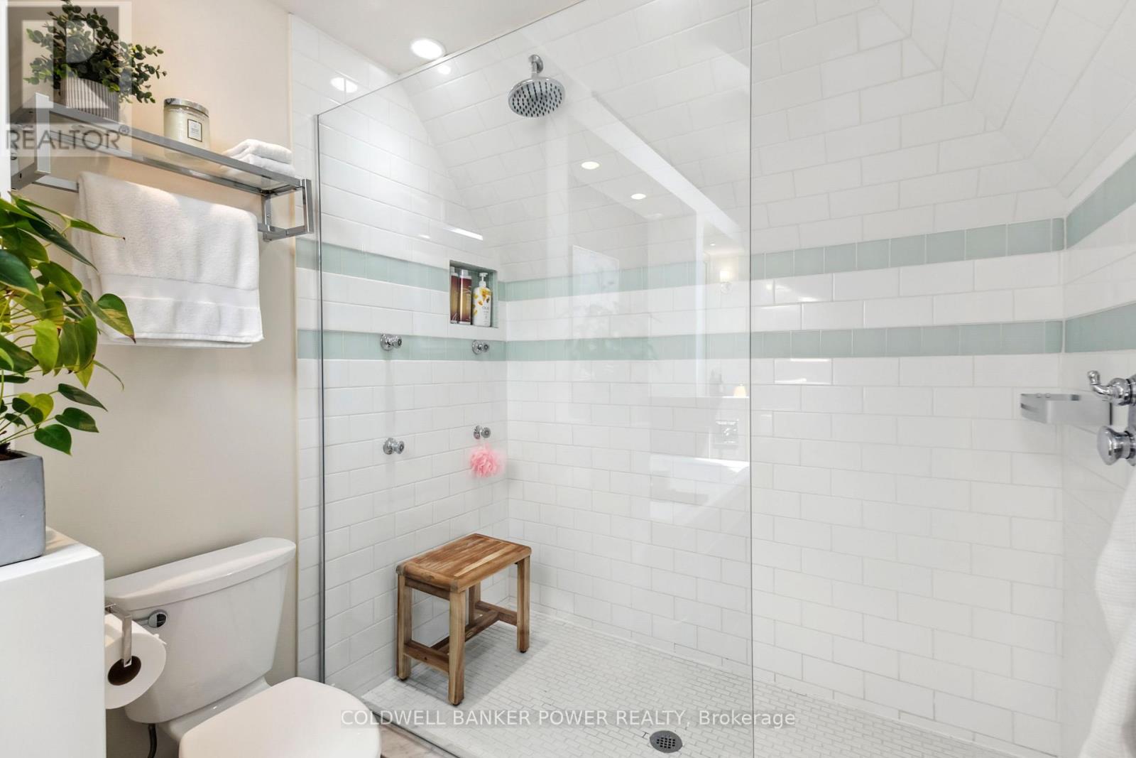 1376 Shore Road, London South (South A), Ontario  N6K 4Z8 - Photo 31 - X12215697