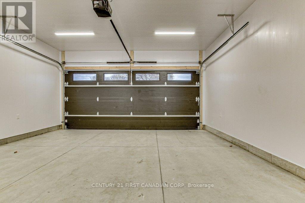 163 Elgin Avenue E, Goderich (Goderich (Town)), Ontario  N7A 1K7 - Photo 21 - X12215703