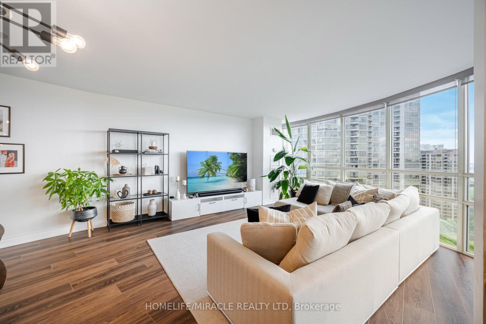 2107 - 50 Eglinton Avenue W, Mississauga (Hurontario), Ontario  L5R 3P5 - Photo 11 - W12215332