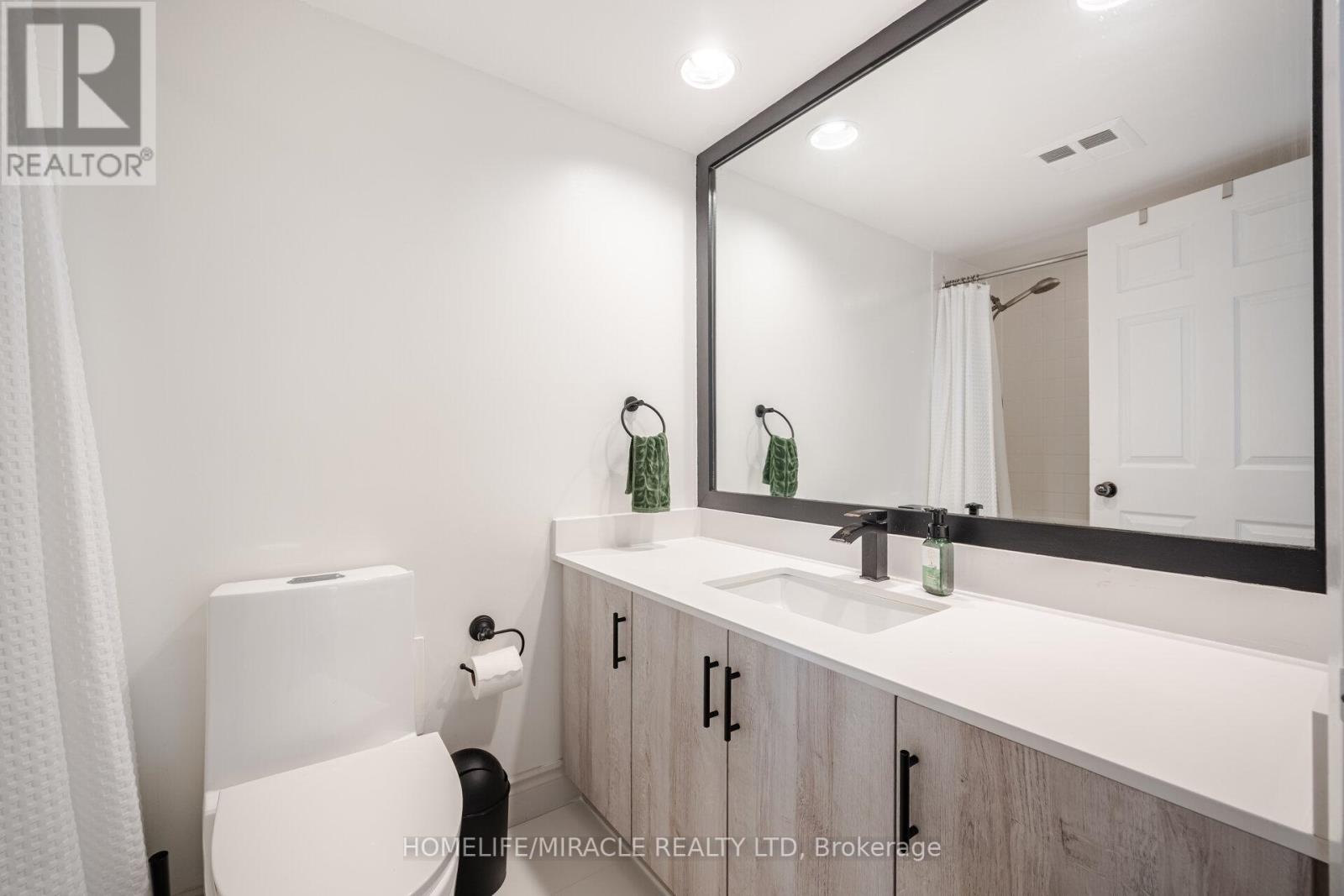 2107 - 50 Eglinton Avenue W, Mississauga (Hurontario), Ontario  L5R 3P5 - Photo 30 - W12215332