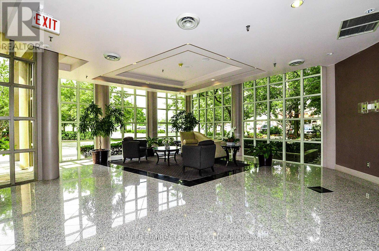 2107 - 50 Eglinton Avenue W, Mississauga (Hurontario), Ontario  L5R 3P5 - Photo 4 - W12215332