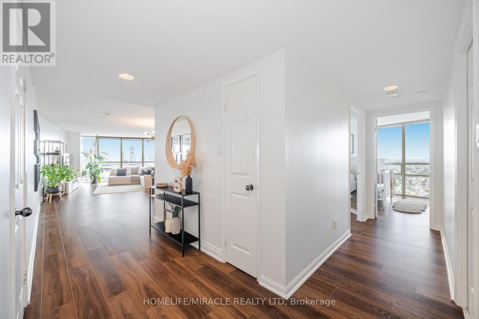 2107 - 50 Eglinton Avenue W, Mississauga (Hurontario), Ontario  L5R 3P5 - Photo 7 - W12215332