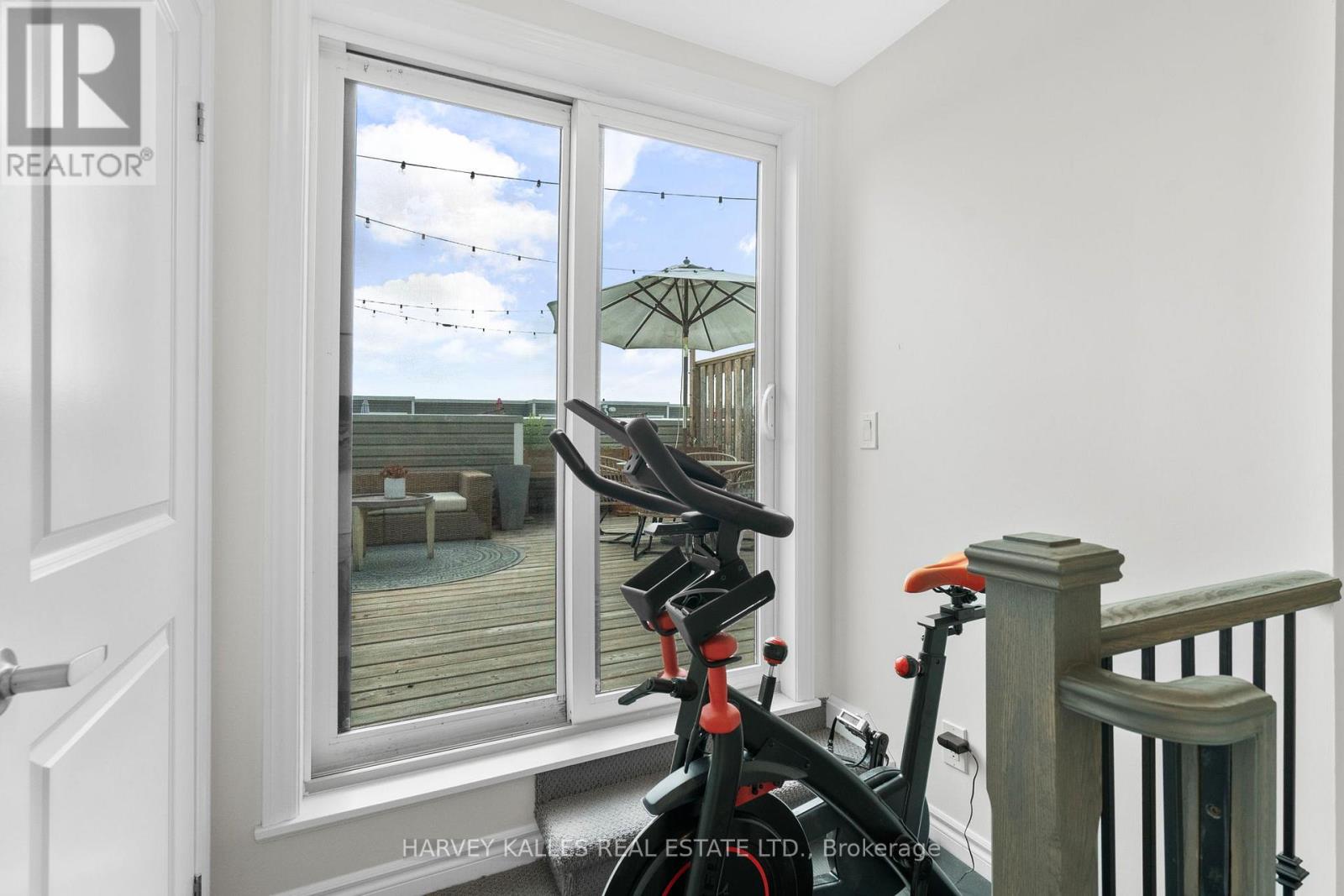 11 - 85 Eastwood Park Gardens, Toronto (Long Branch), Ontario  M8W 0B2 - Photo 37 - W12215389