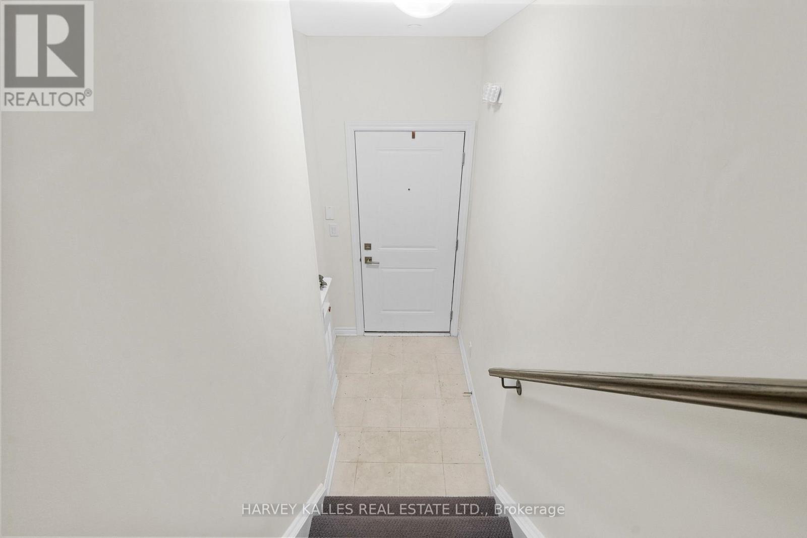 11 - 85 Eastwood Park Gardens, Toronto (Long Branch), Ontario  M8W 0B2 - Photo 42 - W12215389