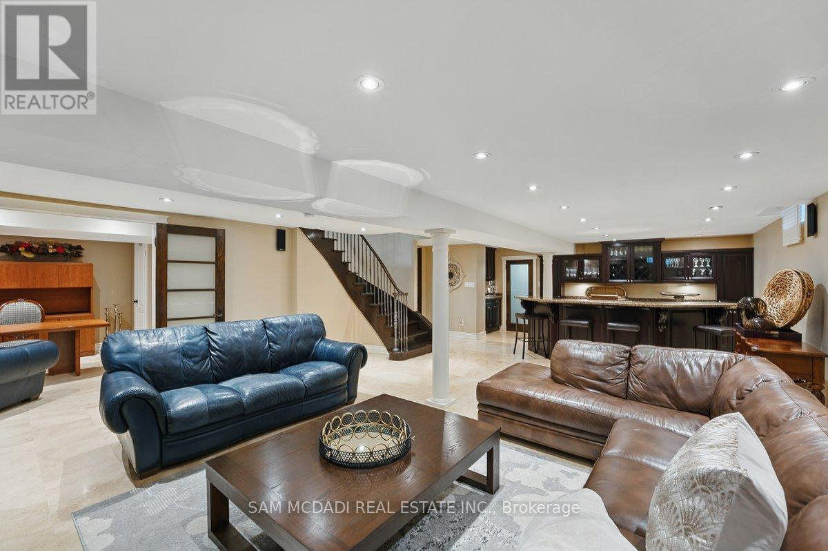 215 Anastasia Terrace, Mississauga (Cooksville), Ontario  L5B 3A5 - Photo 29 - W12215391