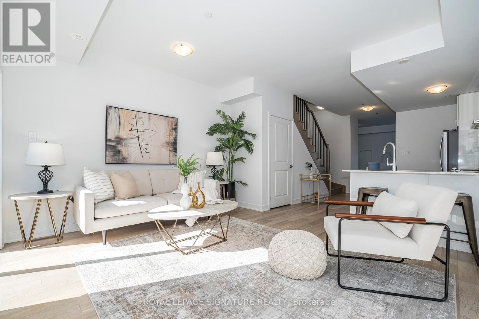 71 Frederick Tisdale Drive, Toronto (Downsview-Roding-Cfb), Ontario  M3K 0C5 - Photo 10 - W12215401