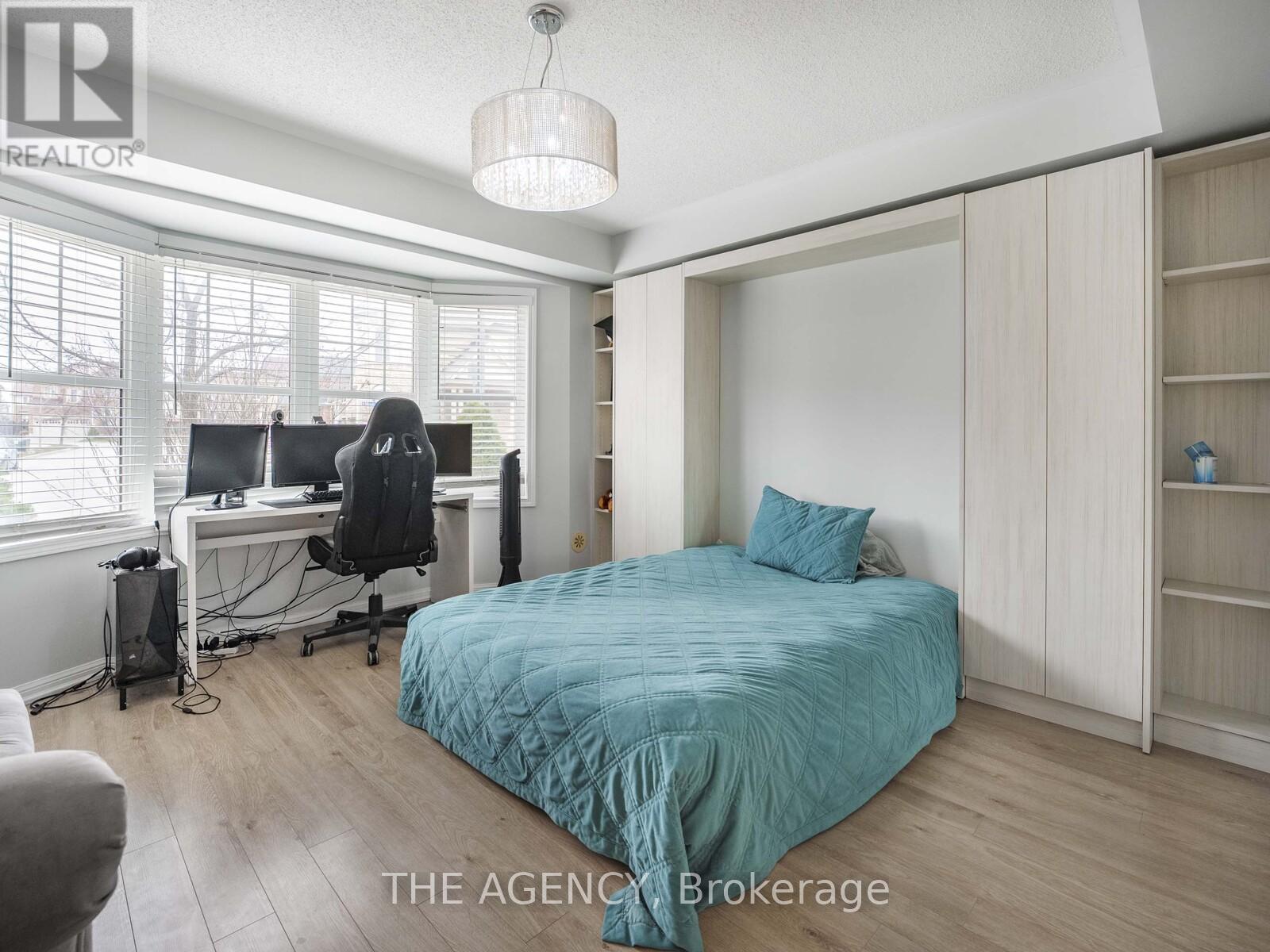 216 Magurn Gate, Milton (Ha Harrison), Ontario  L9T 7B4 - Photo 22 - W12215413