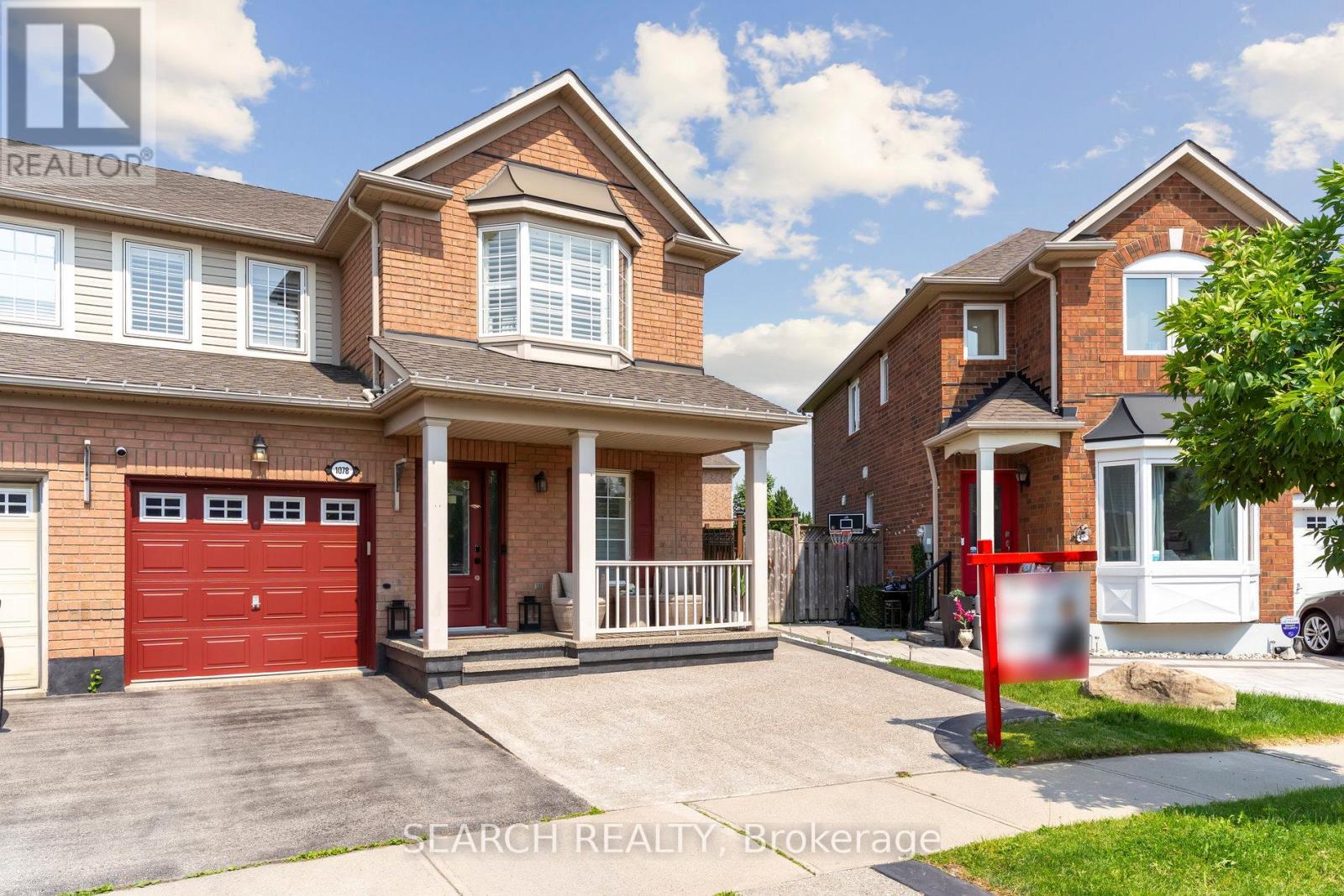 1078 Barclay Circle, Milton, Ontario  L9T 5W3 - Photo 2 - W12215444