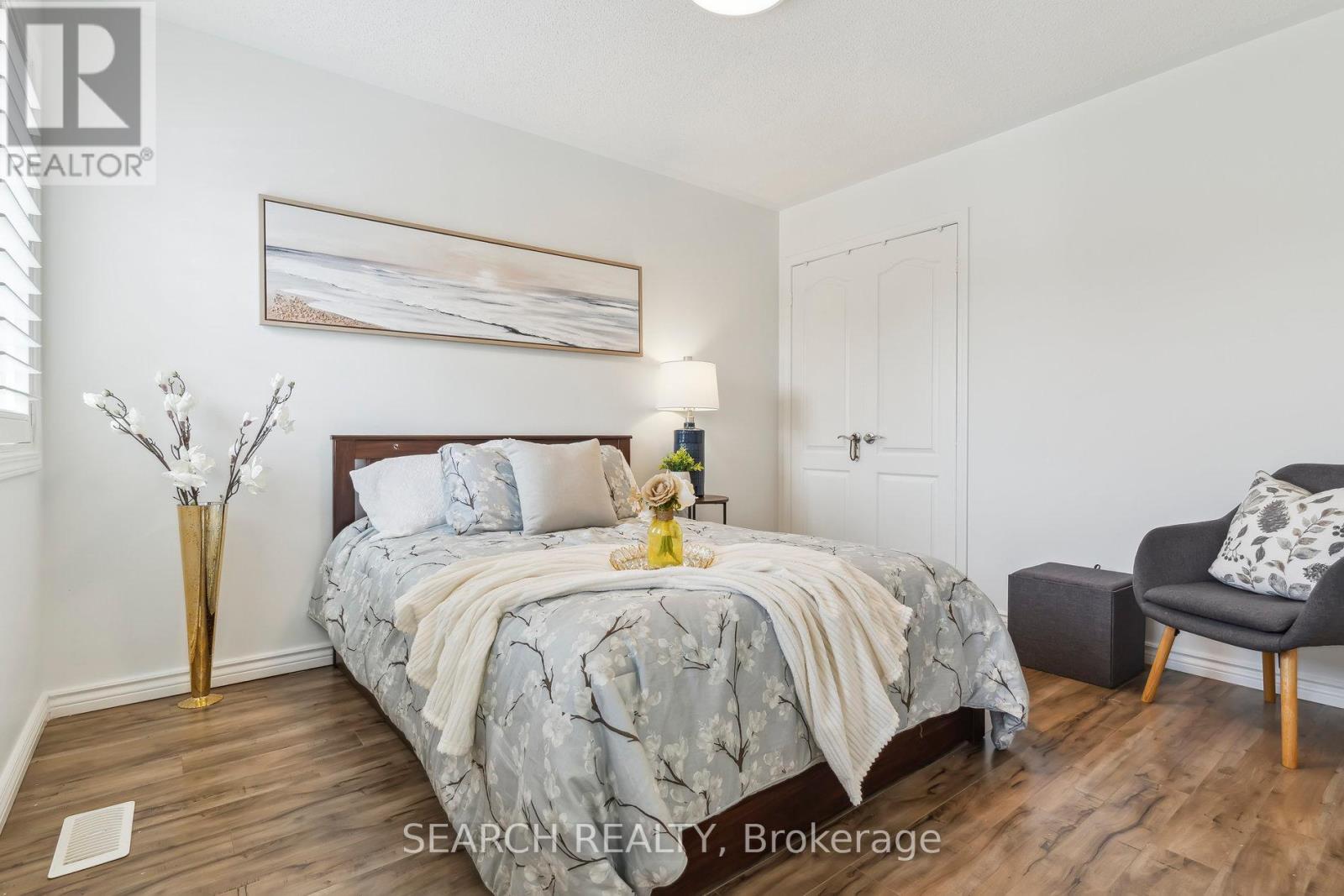 1078 Barclay Circle, Milton, Ontario  L9T 5W3 - Photo 23 - W12215444