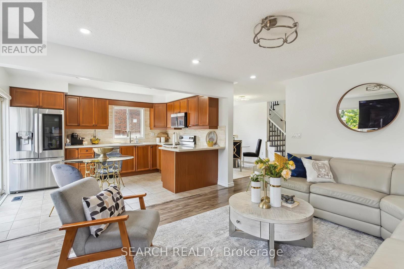 1078 Barclay Circle, Milton, Ontario  L9T 5W3 - Photo 8 - W12215444