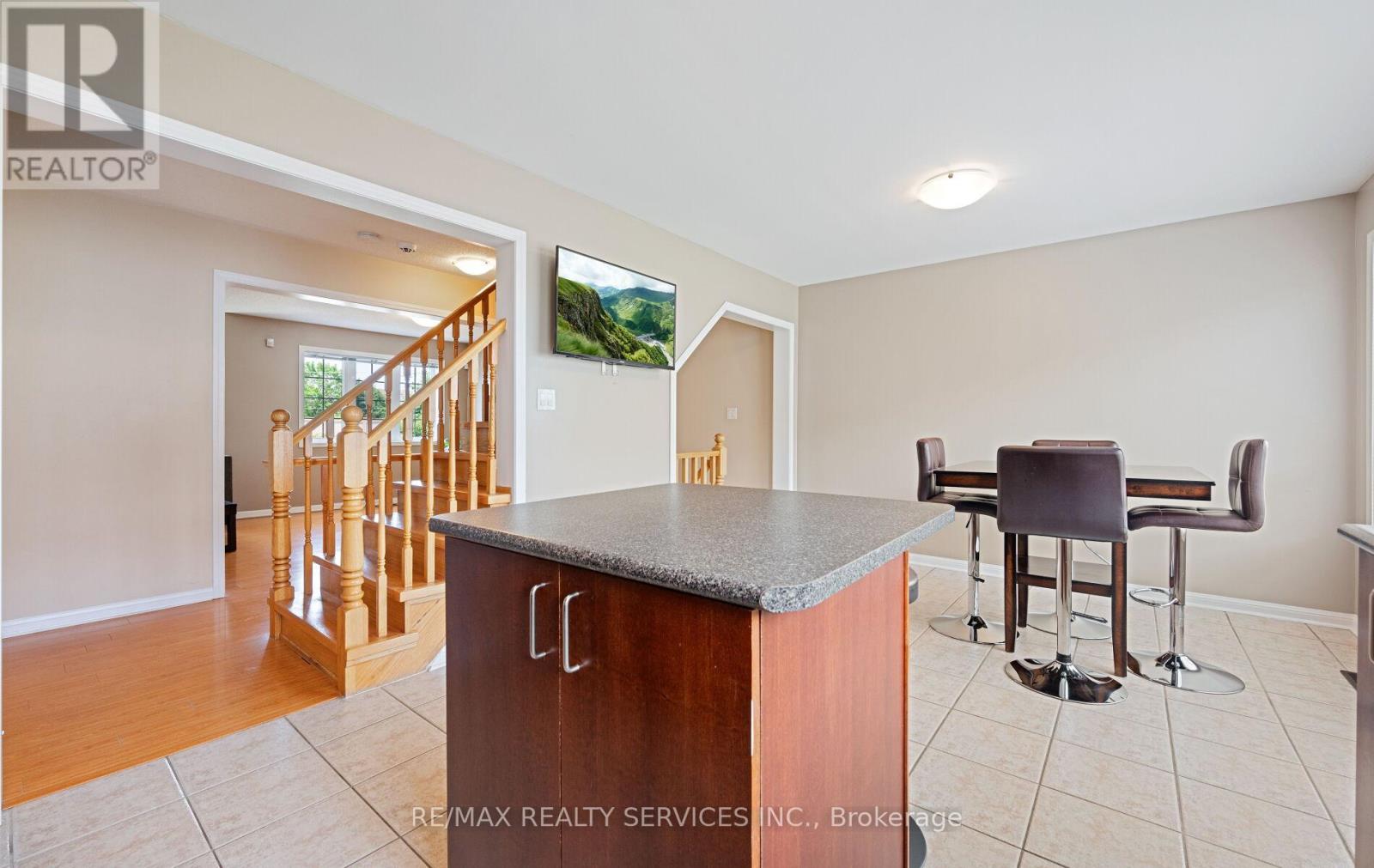 69 Decker Hollow Circle, Brampton (Credit Valley), Ontario  L6X 0L5 - Photo 25 - W12215482
