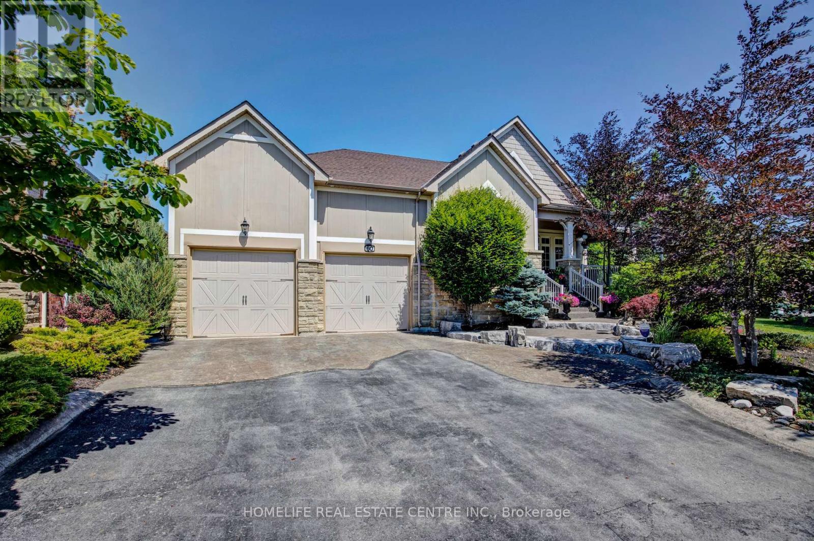 60 Young Court, Orangeville, Ontario  L9W 0A8 - Photo 1 - W12215530