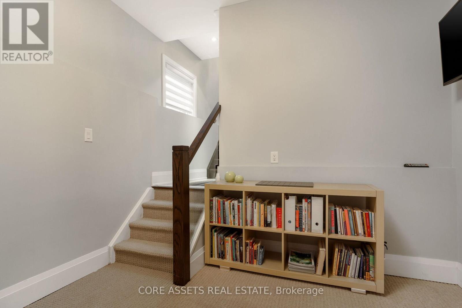 2a Methuen Avenue, Toronto (Lambton Baby Point), Ontario  M6S 1Z5 - Photo 30 - W12215539