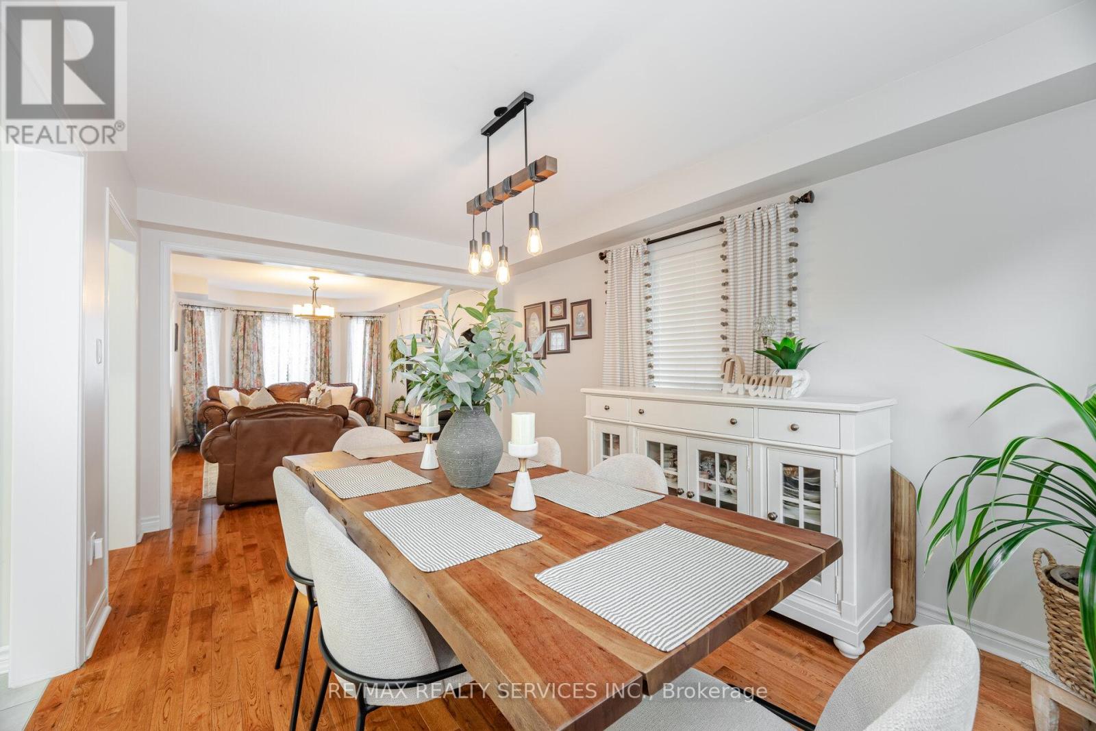 51 Lormel Gate, Brampton (Fletcher's Meadow), Ontario  L7A 2R6 - Photo 11 - W12215551