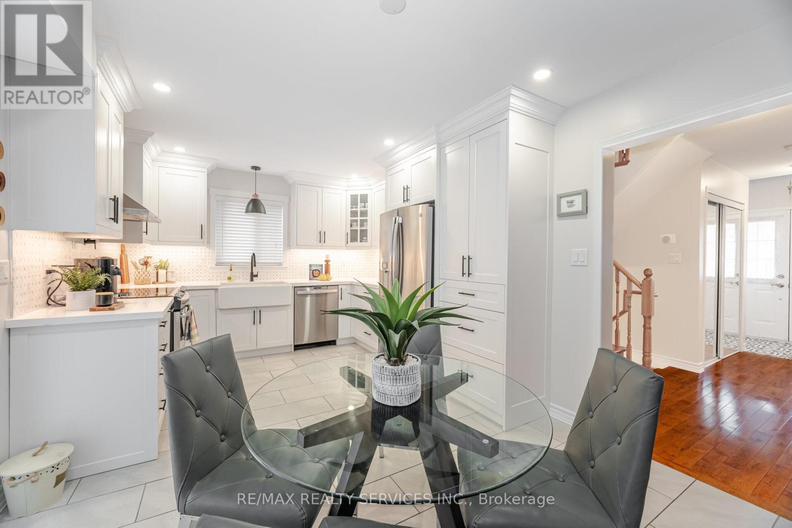 51 Lormel Gate, Brampton (Fletcher's Meadow), Ontario  L7A 2R6 - Photo 19 - W12215551