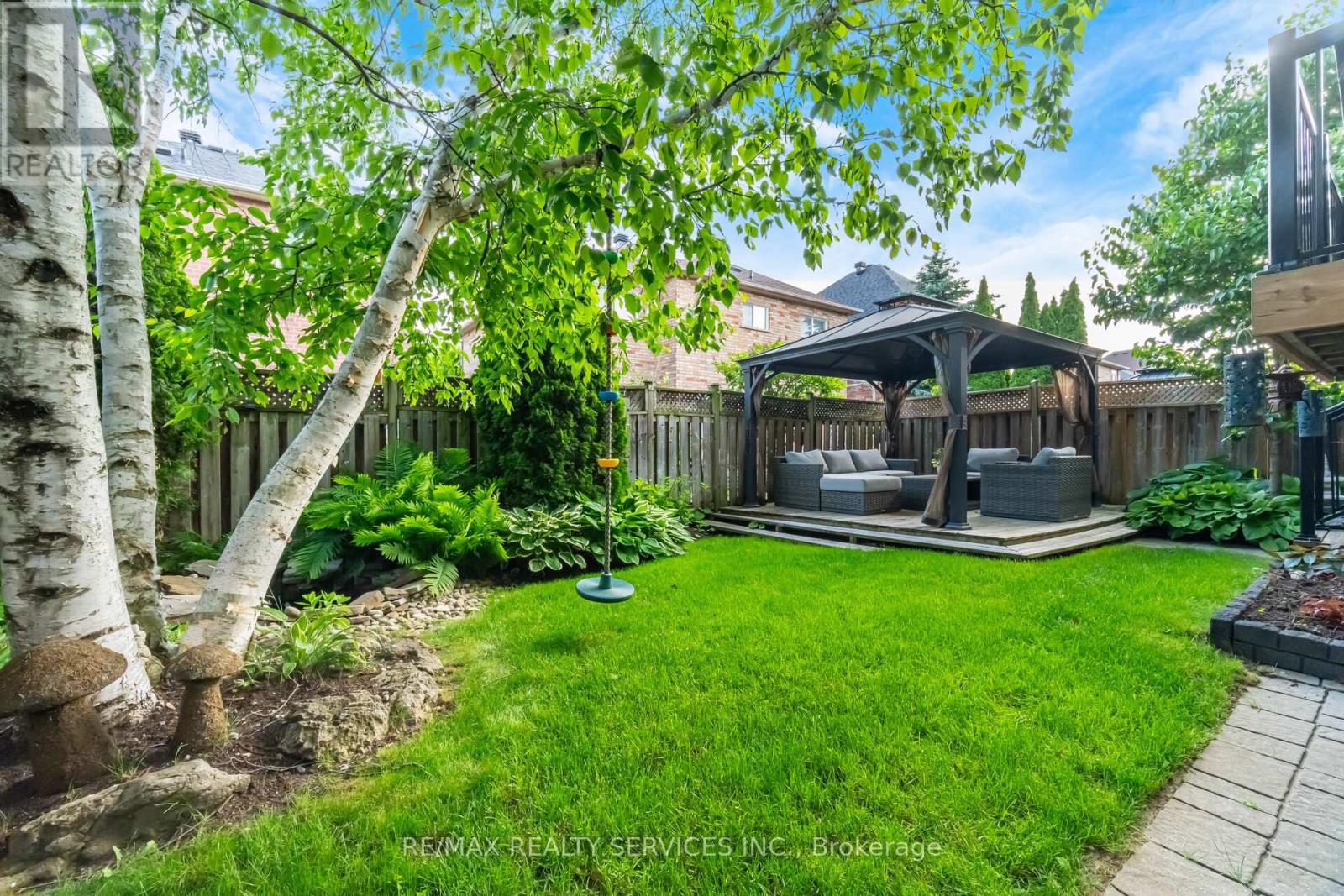 51 Lormel Gate, Brampton (Fletcher's Meadow), Ontario  L7A 2R6 - Photo 44 - W12215551