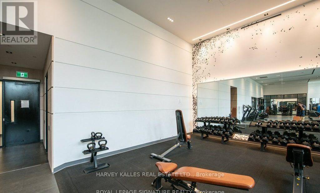60 George Butchart Drive, Toronto (Downsview-Roding-Cfb), Ontario  M3K 0E1 - Photo 27 - W12215614