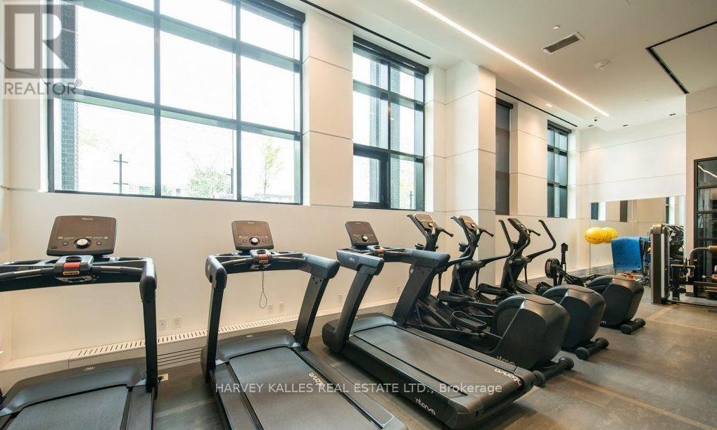 60 George Butchart Drive, Toronto (Downsview-Roding-Cfb), Ontario  M3K 0E1 - Photo 28 - W12215614
