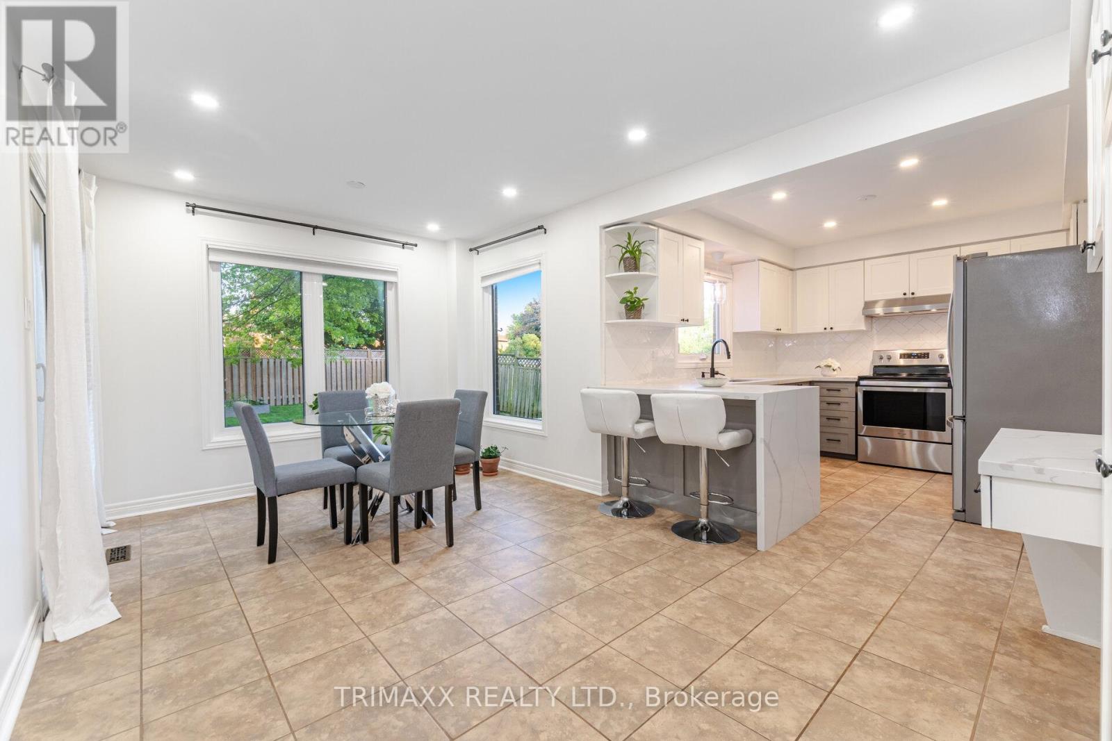 1337 Sir David Drive, Oakville (Cv Clearview), Ontario  L6J 6V5 - Photo 11 - W12215640