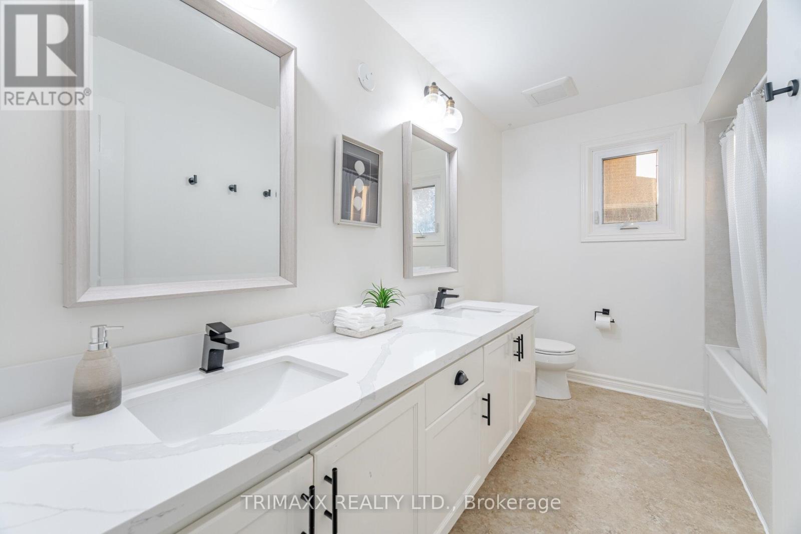 1337 Sir David Drive, Oakville (Cv Clearview), Ontario  L6J 6V5 - Photo 27 - W12215640