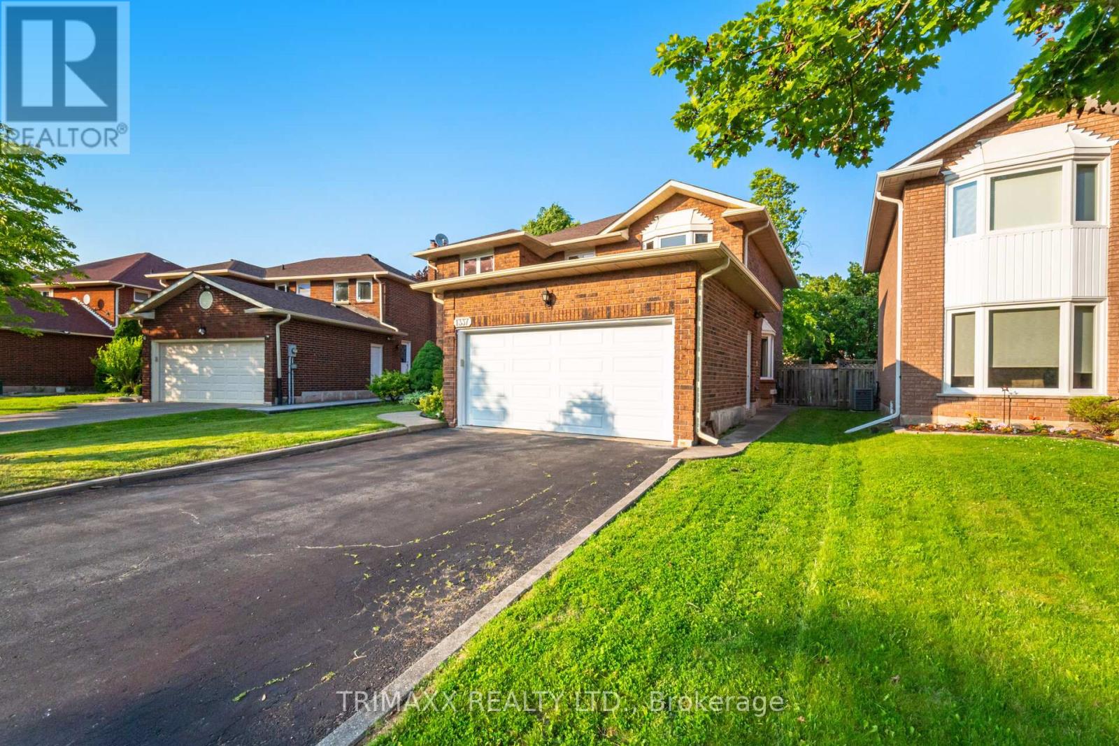 1337 Sir David Drive, Oakville (Cv Clearview), Ontario  L6J 6V5 - Photo 4 - W12215640