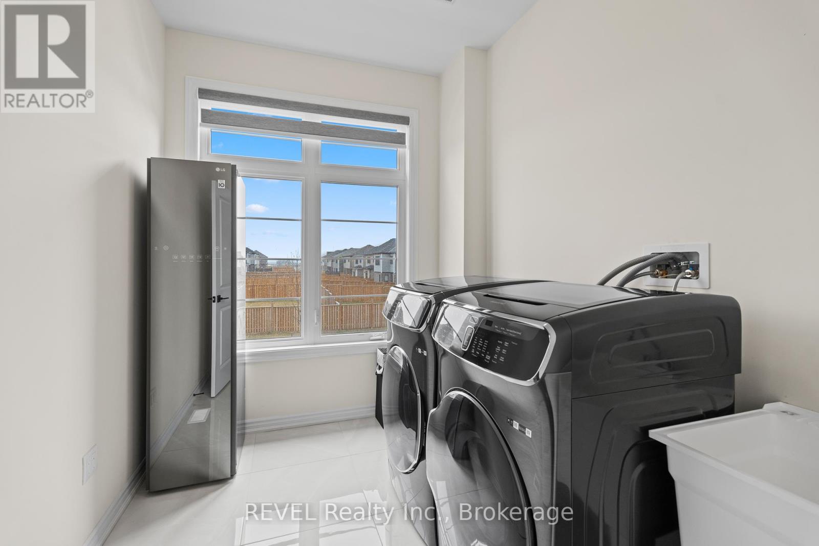 80 Explorer Way, Thorold, Ontario  L2V 0K3 - Photo 27 - X12215678
