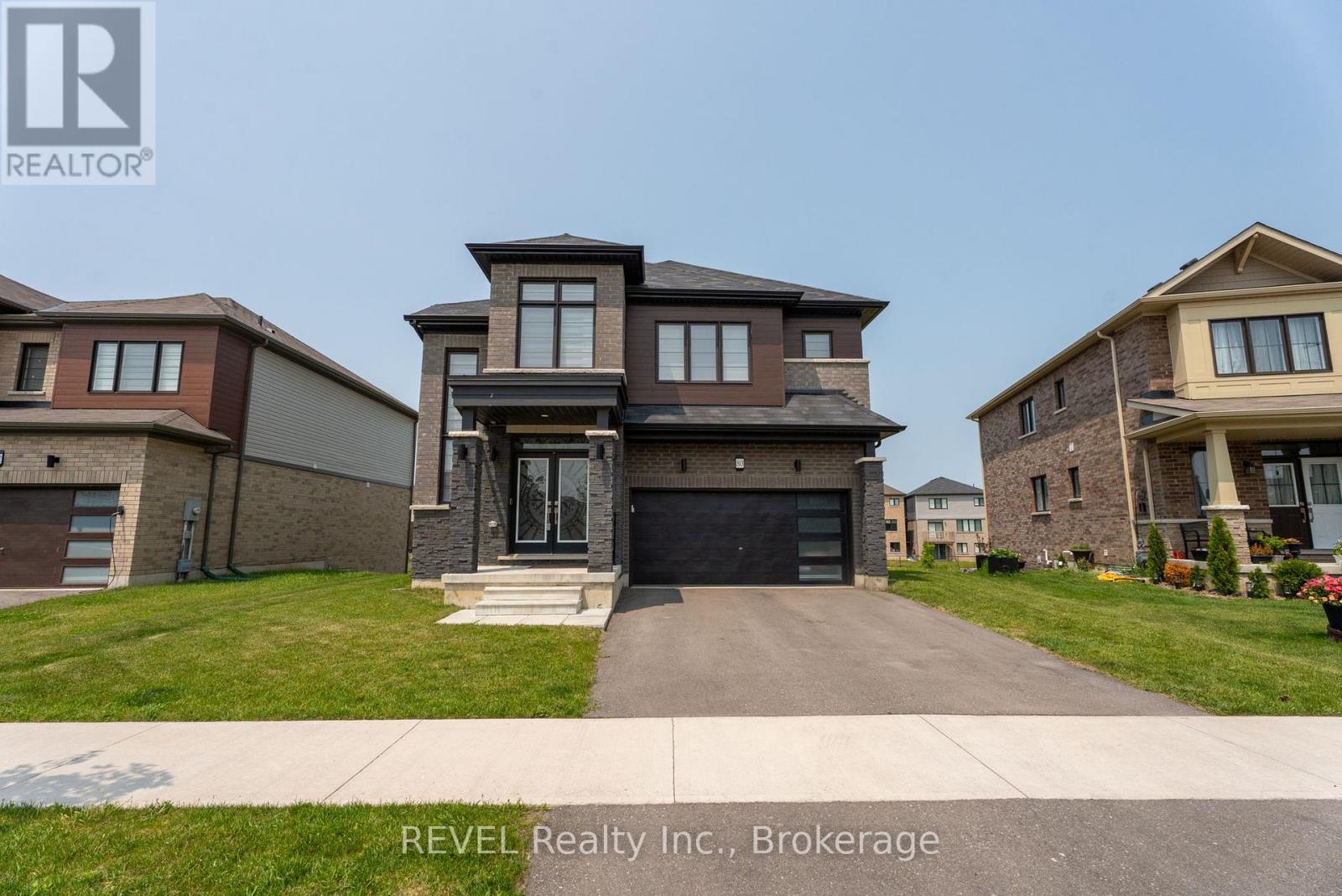 80 Explorer Way, Thorold, Ontario  L2V 0K3 - Photo 3 - X12215678