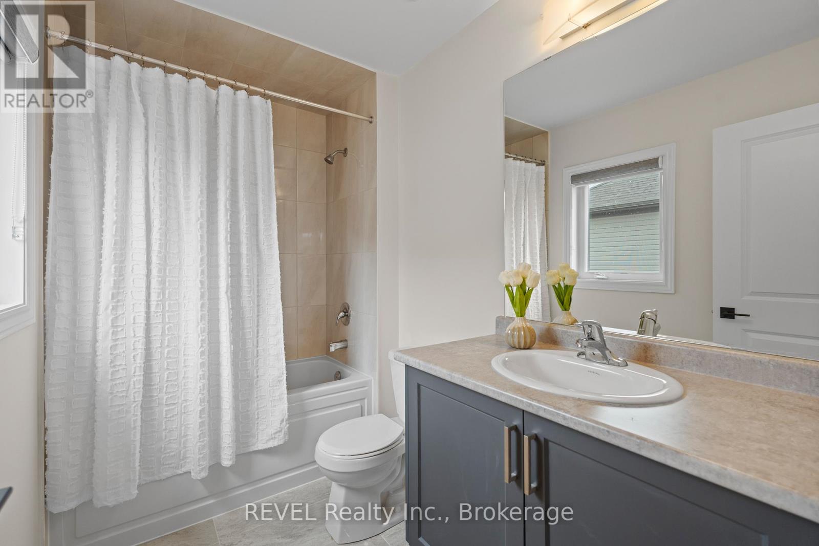 80 Explorer Way, Thorold, Ontario  L2V 0K3 - Photo 30 - X12215678