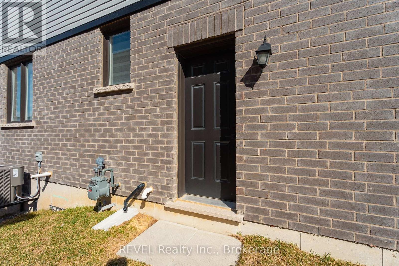 80 Explorer Way, Thorold, Ontario  L2V 0K3 - Photo 40 - X12215678