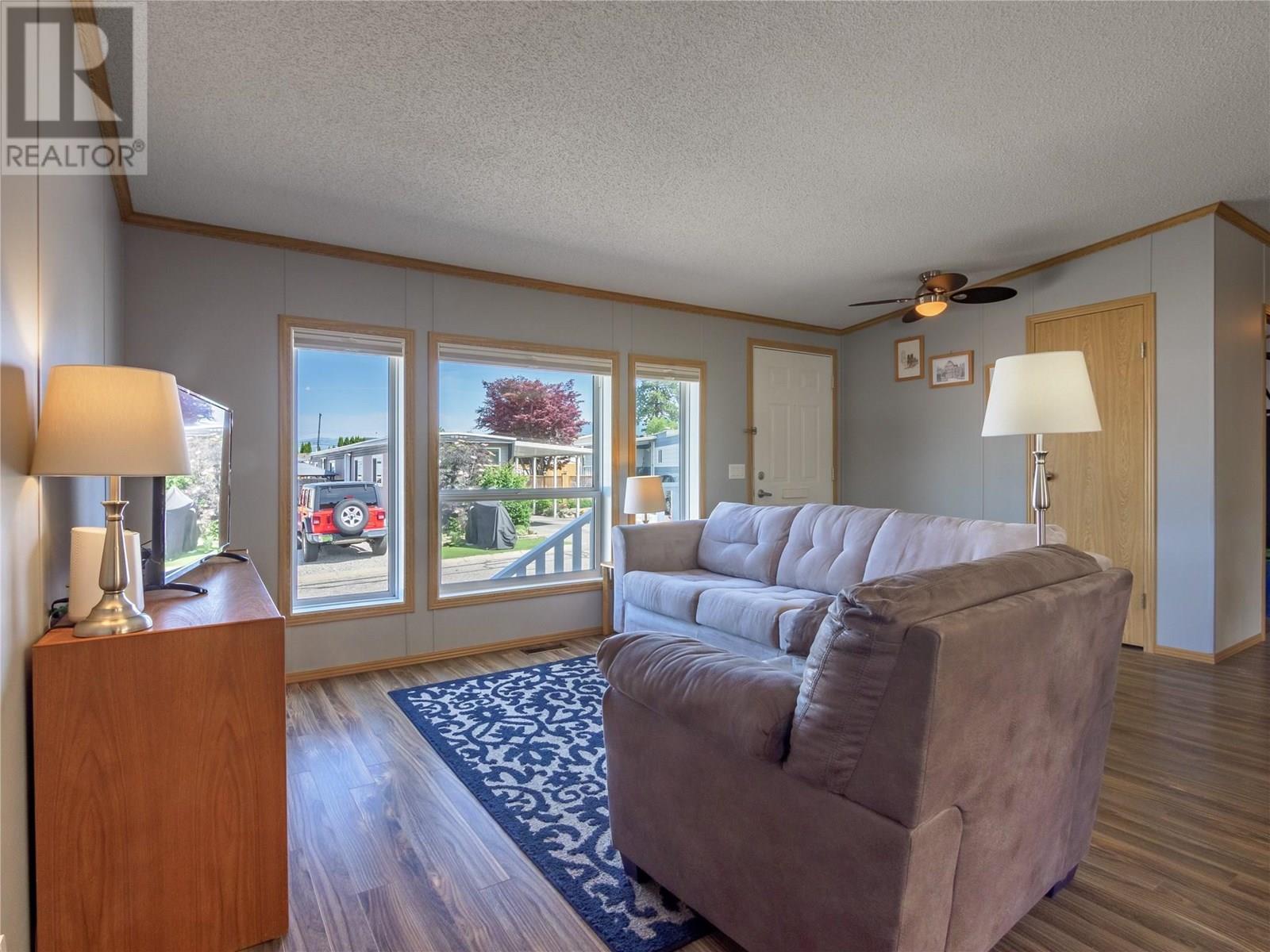 98 Okanagan Avenue Unit# 59, Penticton, British Columbia  V2A 3J5 - Photo 3 - 10351790