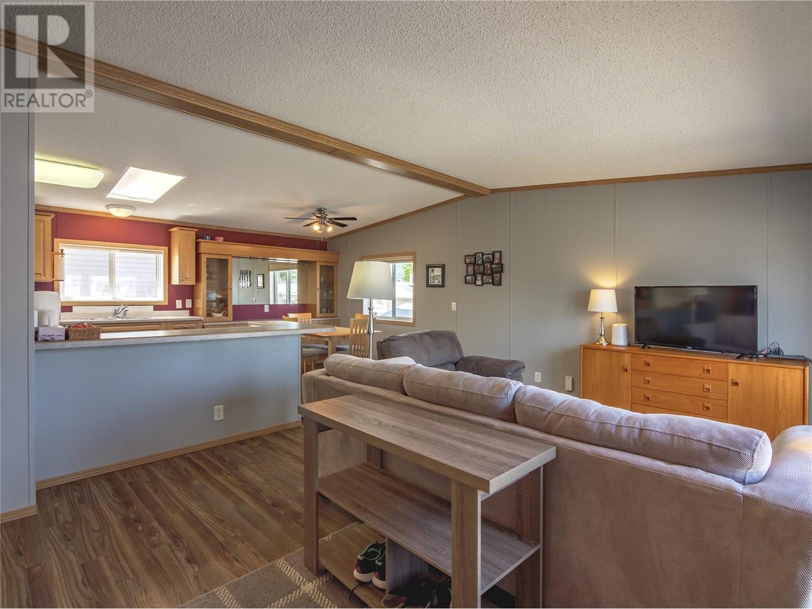 98 Okanagan Avenue Unit# 59, Penticton, British Columbia  V2A 3J5 - Photo 5 - 10351790