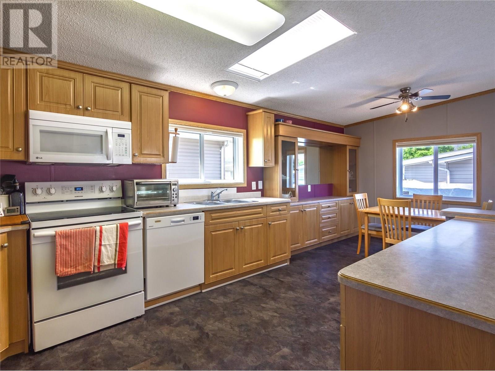 98 Okanagan Avenue Unit# 59, Penticton, British Columbia  V2A 3J5 - Photo 6 - 10351790