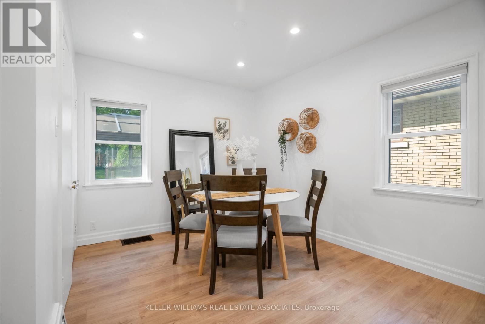 196 Sheldon Avenue N, Kitchener, Ontario  N2H 3M8 - Photo 14 - X12215291