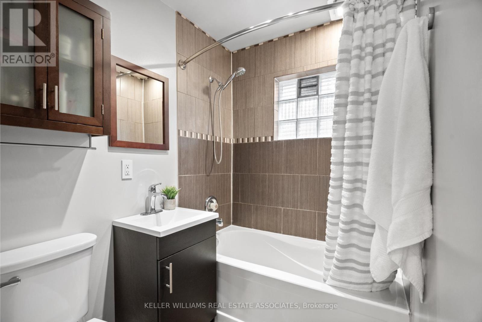 196 Sheldon Avenue N, Kitchener, Ontario  N2H 3M8 - Photo 17 - X12215291