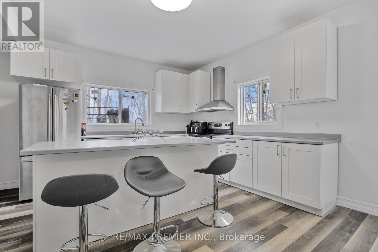 492 Main Street, Woodstock (Woodstock - South), Ontario  N4S 1T9 - Photo 11 - X12215351