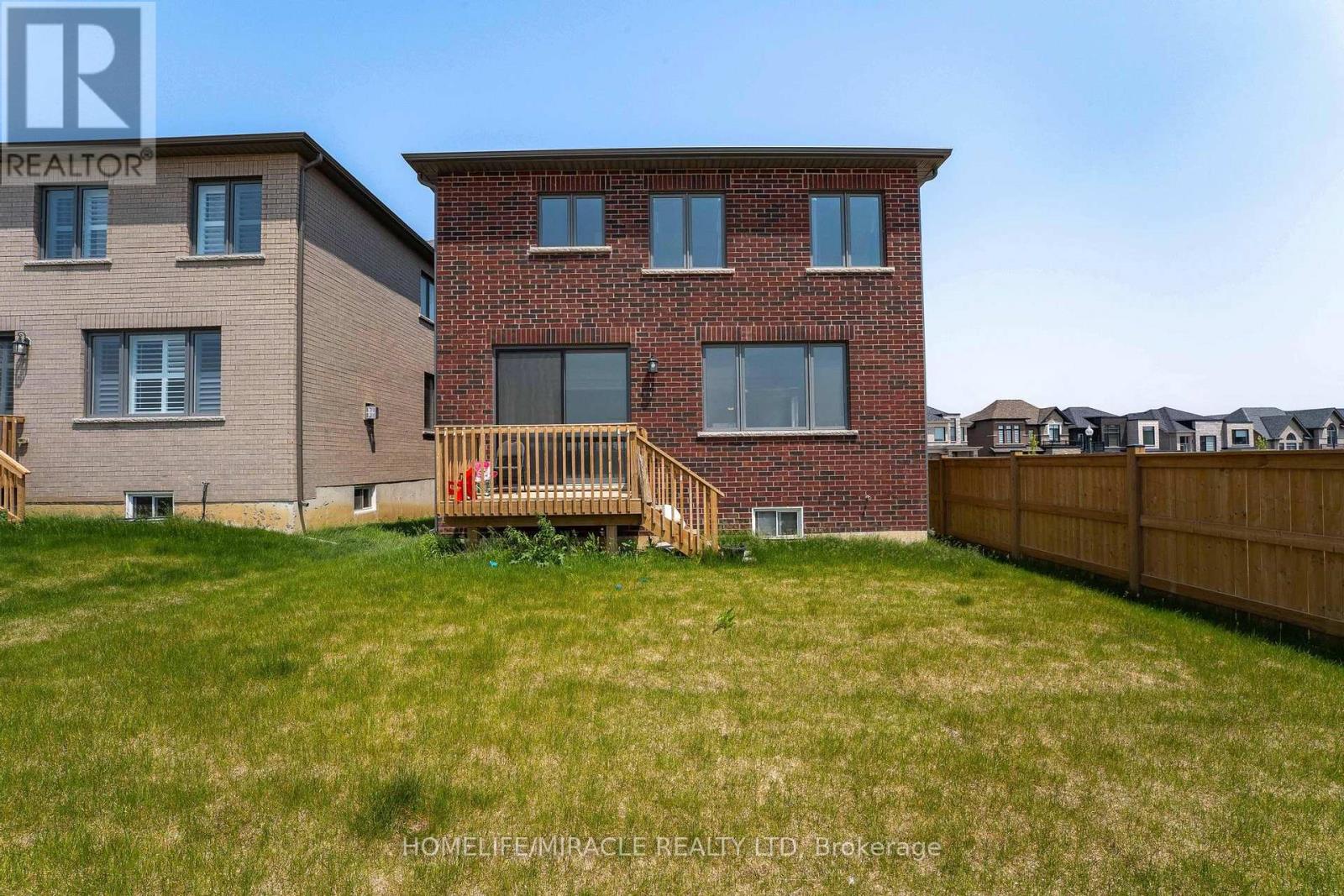 815 Sobeski Avenue, Woodstock (Woodstock - North), Ontario  N4T 0P1 - Photo 38 - X12215424